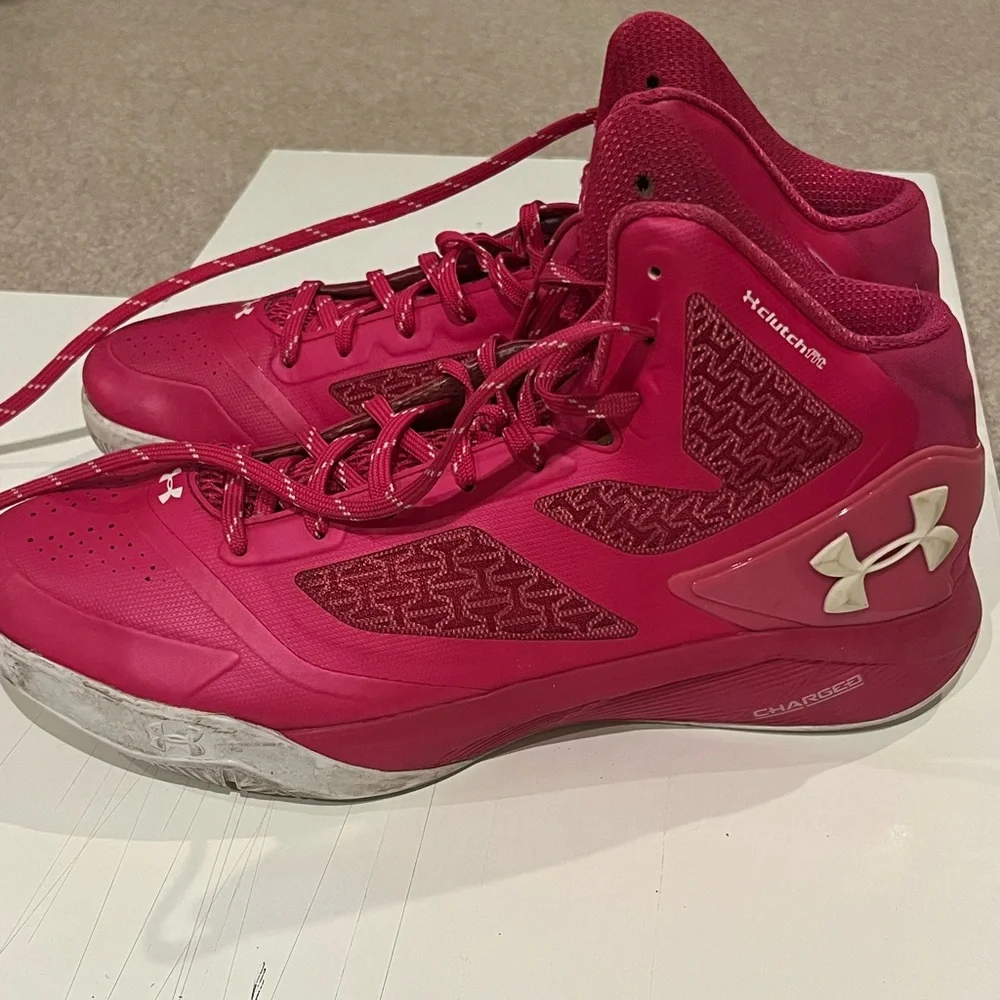 Under armour clutch fit basketball cut shoes - Picture 6 of 10